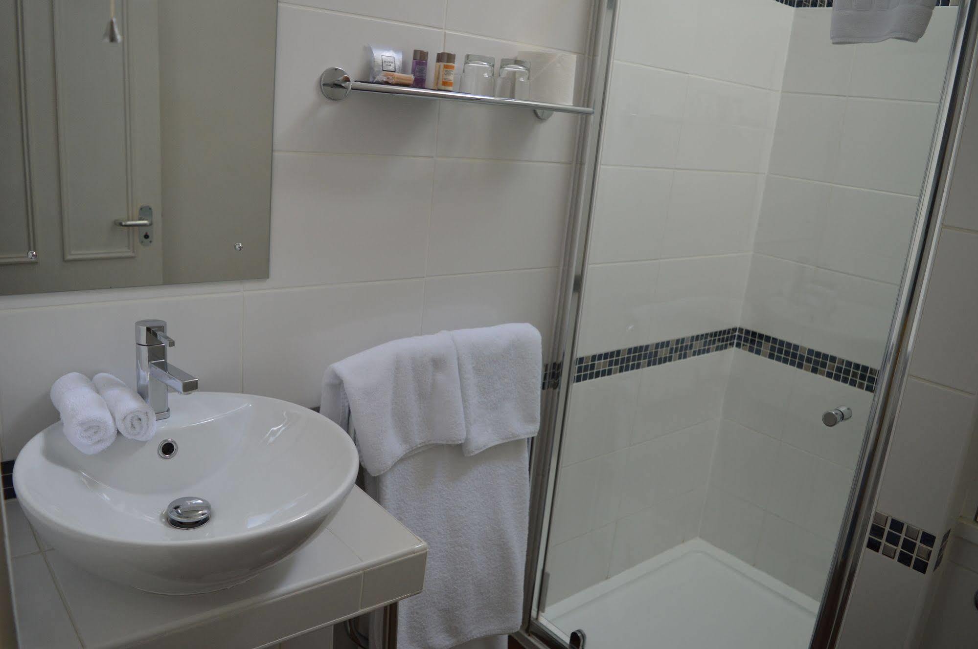 Fairwinds Hotel Карбридже Экстерьер фото